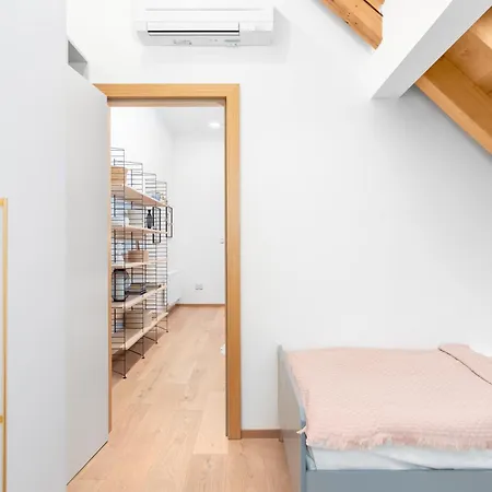 Days - Maisonette - Trendy Area *